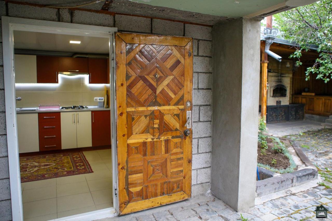 Guest House In Gyumri Exterior photo